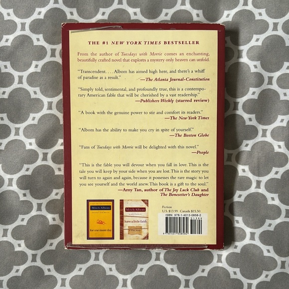 The five people you meet in heaven by Mitch Albom - Picture 3 of 3